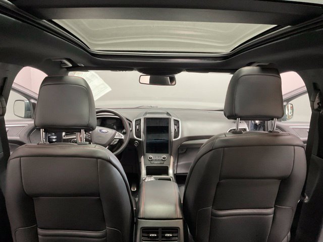 Used 2024 Ford Edge ST-Line AWD/4WD image 30