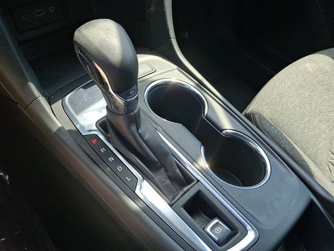 Used 2022 Chevrolet Equinox LT FWD image 14