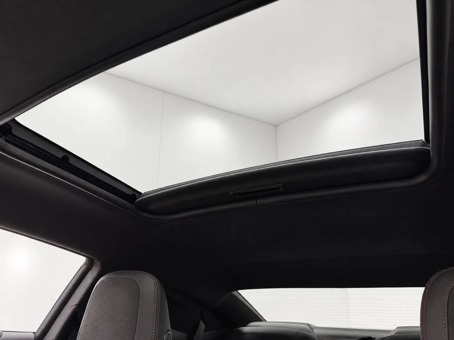 Used 2023 Chevrolet Camaro ZL1 RWD image 45