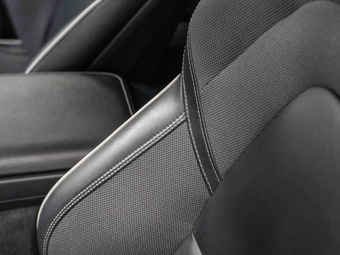 Used 2019 Volvo S60 T5 R-Design FWD image 19
