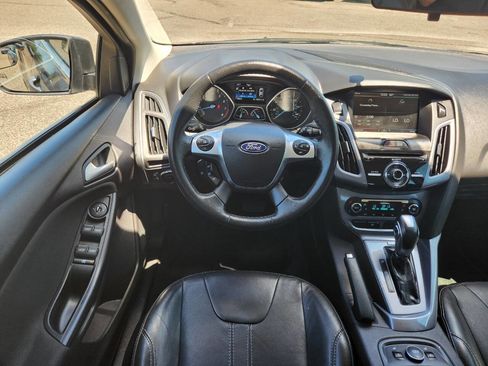 Used 2014 Ford Focus Titanium image 16