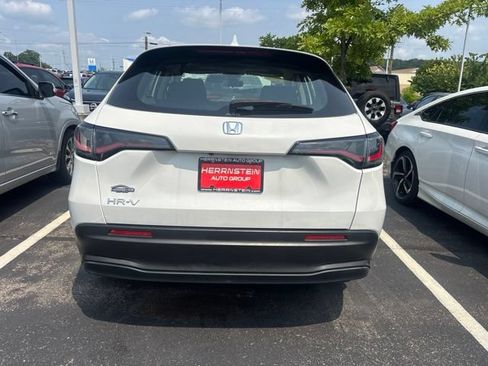 Used 2024 Honda HR-V LX image 4