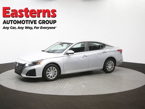 Used 2023 Nissan Altima 2.5 S FWD image 55