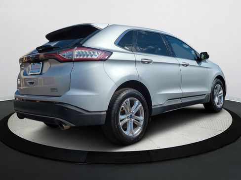 Used 2017 Ford Edge SEL w/ Equipment Group 201A image 4