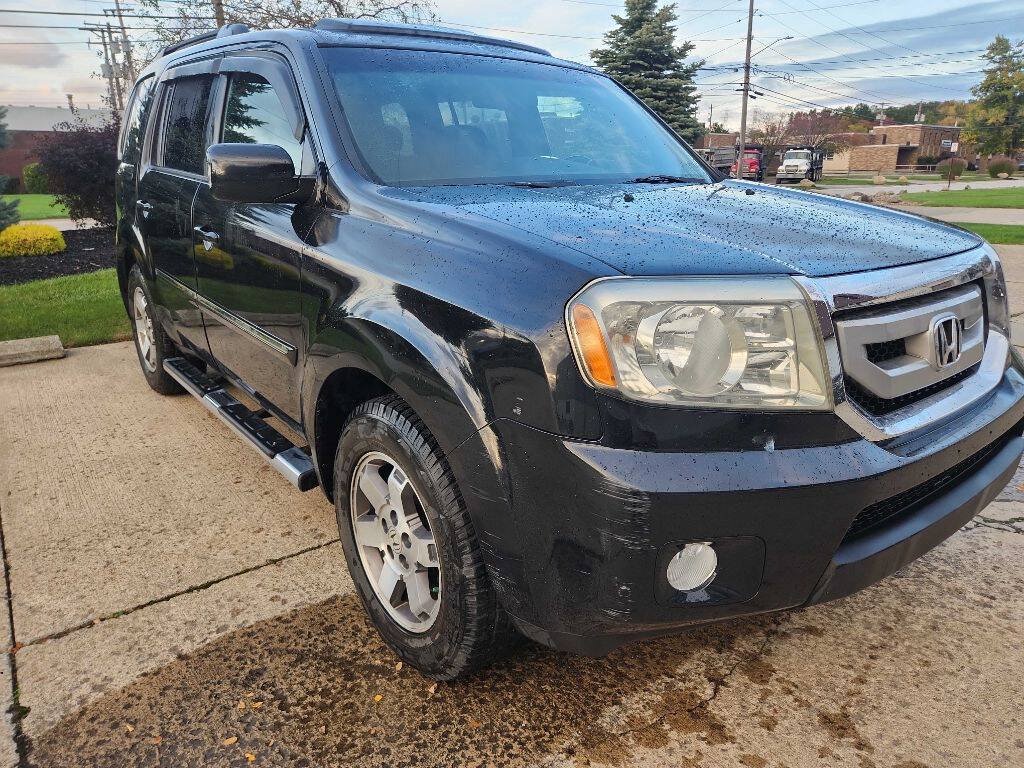 Used 2010 Honda Pilot Touring image 1