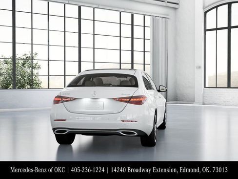 Used 2025 Mercedes-Benz C 300 4MATIC Sedan image 24