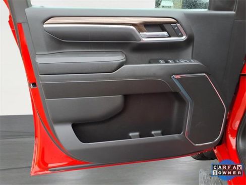 Used 2024 Chevrolet Silverado 2500 LT image 19