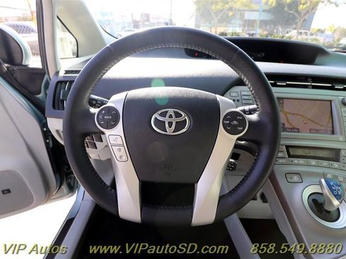 Used 2014 Toyota Prius Four w/ Solar Roof Package image 16