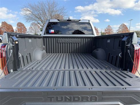 Used 2025 Toyota Tundra Limited image 33