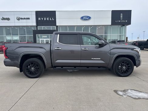 Used 2022 Toyota Tundra Limited image 2