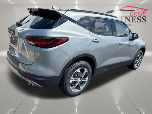 Certified 2024 Chevrolet Blazer LT FWD image 8