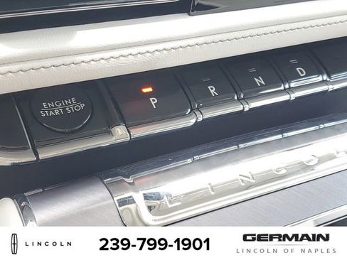 New 2025 Lincoln Aviator AWD w/ Equipment Group 101A image 25