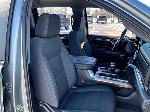 Used 2024 Chevrolet Silverado 1500 LT Trail Boss w/ Convenience Package II image 30