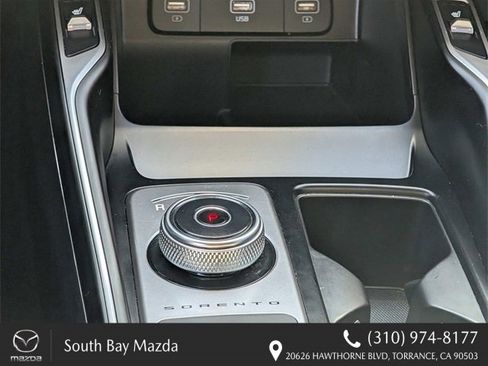 Used 2022 Kia Sorento S image 19
