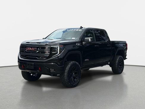 Used 2025 GMC Sierra 1500 AT4 w/ AT4 Premium Package AWD/4WD image 11