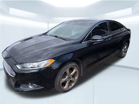 Used 2014 Ford Fusion SE w/ Equipment Group 202A image 7
