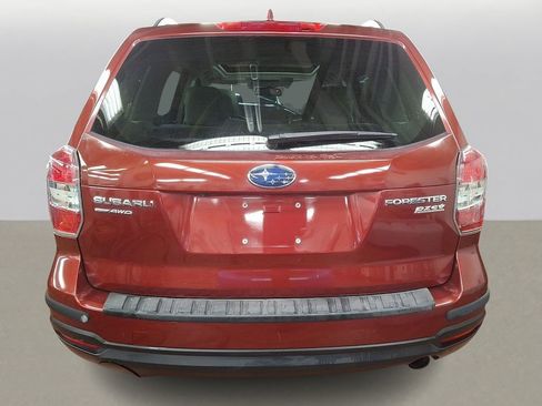 Used 2016 Subaru Forester 2.5i Premium image 5