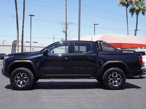 Certified 2025 GMC Canyon AT4 w/ Nightfall Edition AWD/4WD image 2