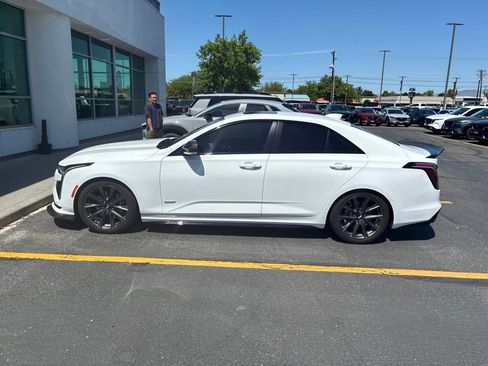 Used 2022 Cadillac CT4 V w/ Navigation Package AWD/4WD image 8