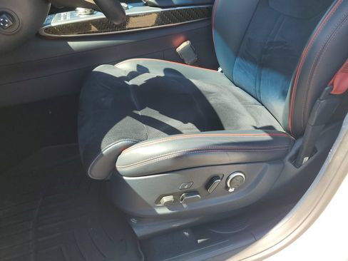 Used 2022 Genesis GV70 3.5T Sport w/ Sport Prestige Package AWD/4WD image 17