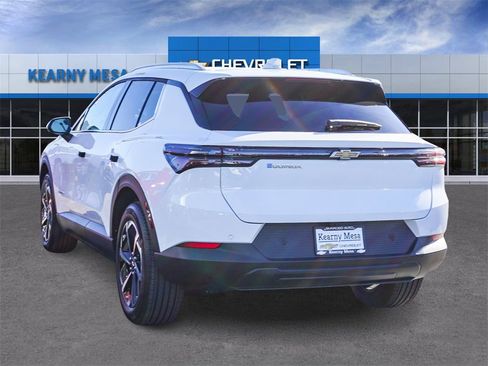 New 2026 Chevrolet Equinox EV LT image 4