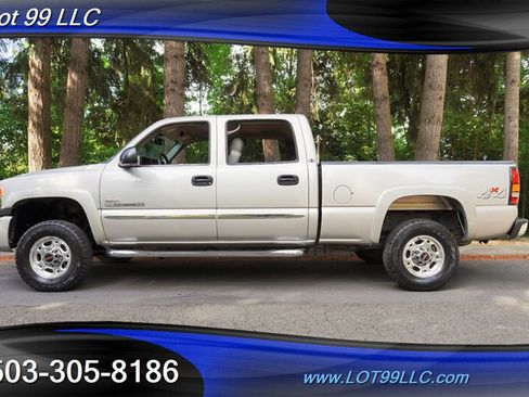 Used 2004 GMC Sierra 2500 SLT w/ Heavy-Duty Power Package AWD/4WD image 1