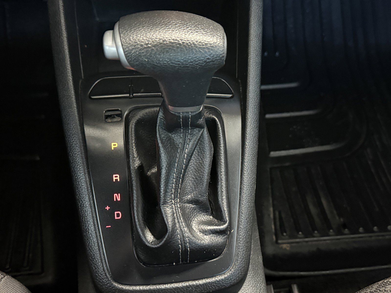 Used 2023 Kia Rio S w/ Technology Package FWD image 16
