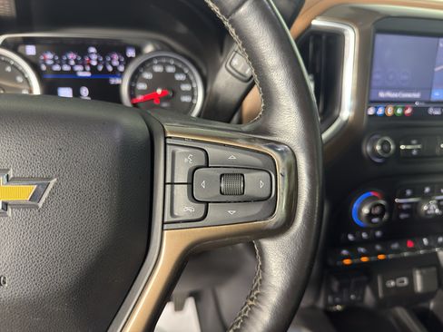 Used 2021 Chevrolet Silverado 1500 High Country w/ Technology Package AWD/4WD image 19
