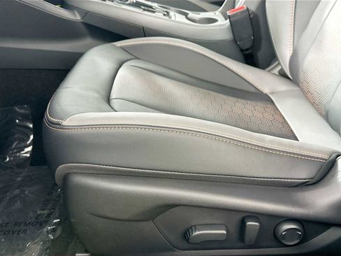 Certified 2025 Subaru Crosstrek 2.5i Limited w/ Popular Package #3A image 17