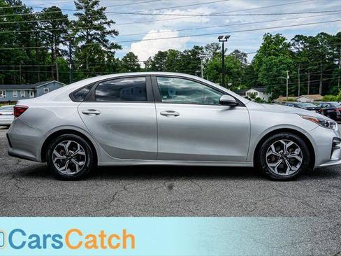 Used 2021 Kia Forte LXS FWD image 9