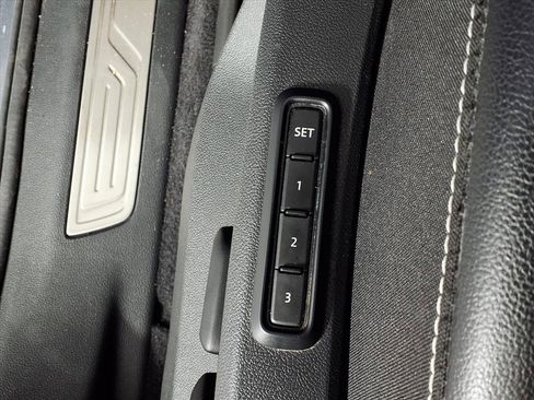 Used 2024 Volkswagen Atlas SEL Premium R-Line image 20