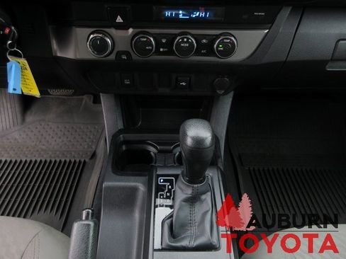 Used 2022 Toyota Tacoma SR image 15
