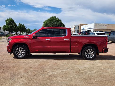 Used 2022 Chevrolet Silverado 1500 High Country w/ Safety Package II AWD/4WD image 2