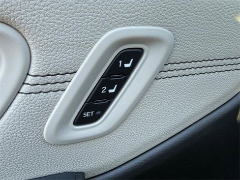 New 2026 Honda Pilot Touring image 11