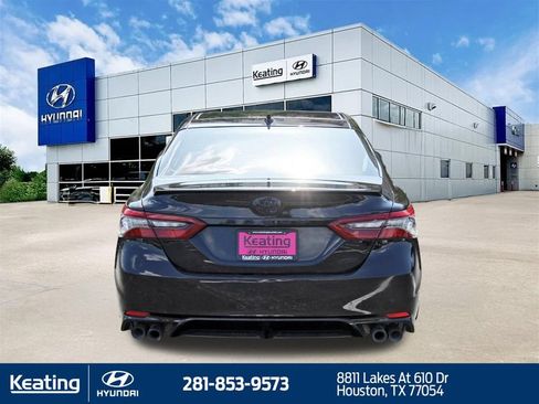 Used 2021 Toyota Camry XSE FWD image 6