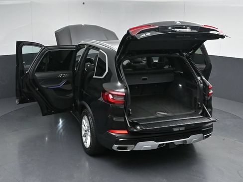 Used 2023 BMW X5 xDrive40i w/ Executive Package AWD/4WD image 59