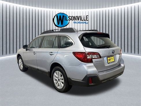 Used 2019 Subaru Outback 2.5i image 7