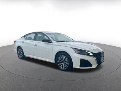 Used 2025 Nissan Altima 2.5 SV