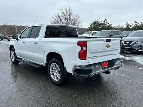 Used 2022 Chevrolet Silverado 1500 LTZ w/ LTZ Premium Package image 7
