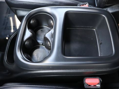 Used 2026 Chrysler Pacifica Select FWD image 50