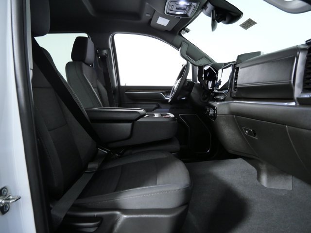 Used 2025 Chevrolet Silverado 3500 LT w/ Safety Package AWD/4WD image 12