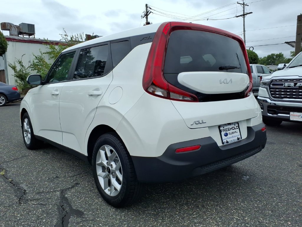 Used 2022 Kia Soul LX w/ Technology Package FWD image 21