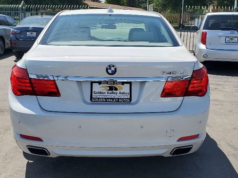 Used 2012 BMW 740Li image 10