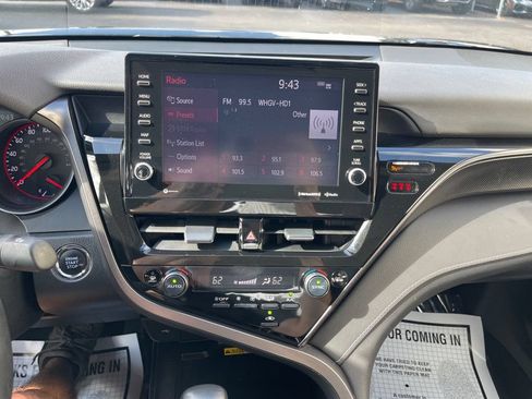 Used 2024 Toyota Camry XSE FWD image 13