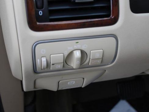 Used 2015 Volvo XC70 3.2 Premier Plus image 17