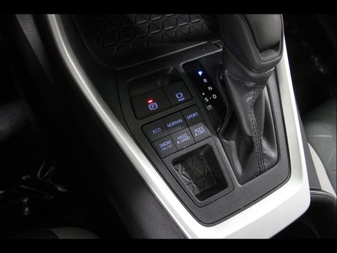 Used 2019 Toyota RAV4 XLE w/ Convenience Package AWD/4WD image 14