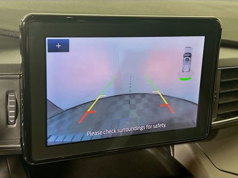 Used 2024 Ford Explorer XLT w/ Equipment Group 202A image 12