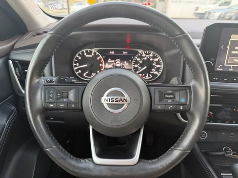 Used 2021 Nissan Rogue SL w/ Premium Package image 18