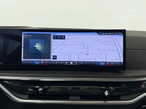 Used 2025 BMW X5 sDrive40i w/ M Sport Package image 23