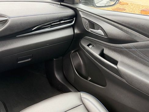Used 2025 Buick Envista Sport Touring FWD image 20